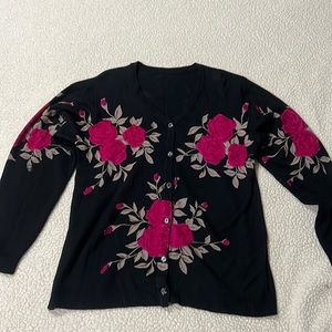 Women’s long sleeve sweatshirt great condition